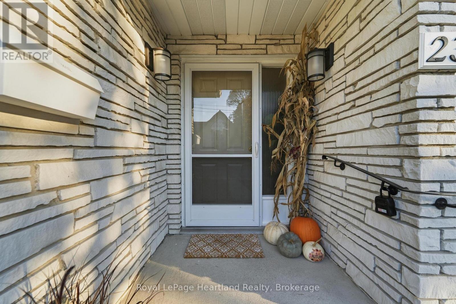 23 Trafalgar Street Property Photo 41