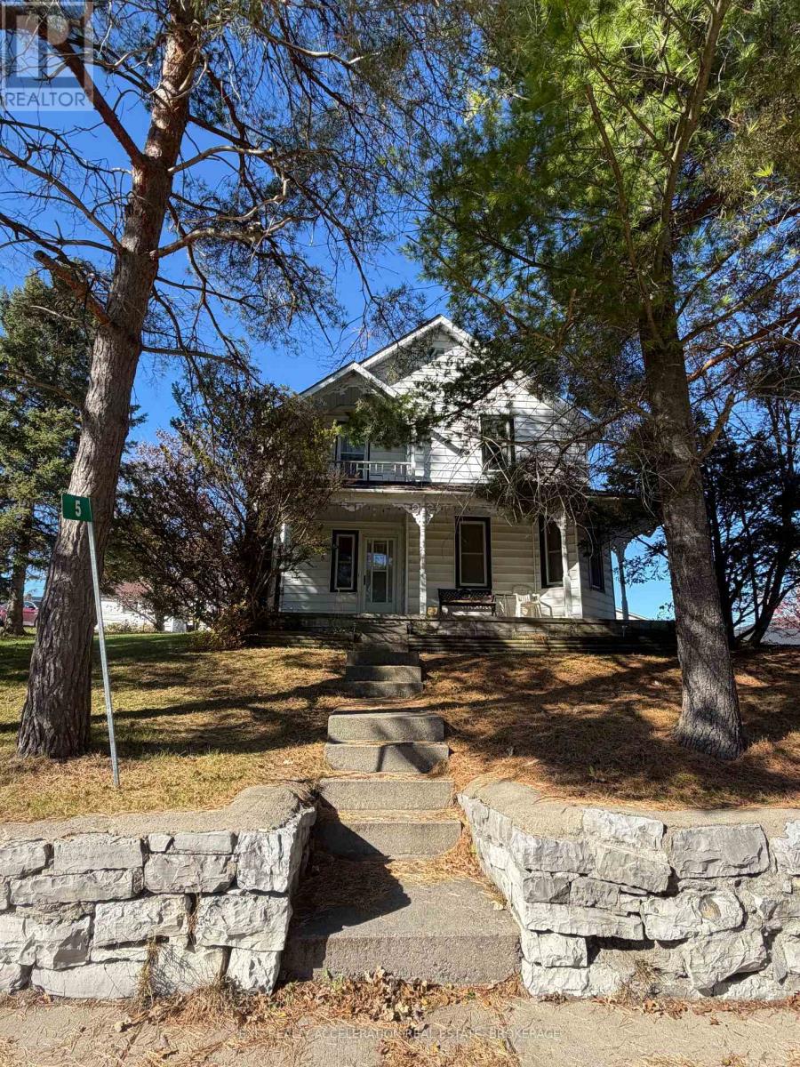 5 BRIDGE STREET W Property Photo 1