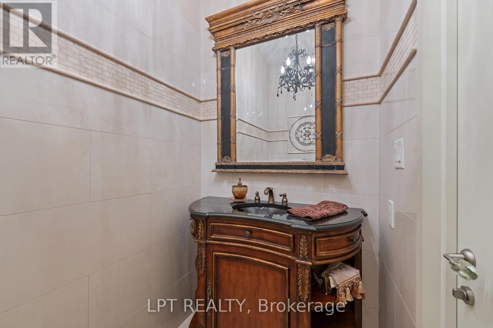 431 Lockmaster Crescent Property Photo 21