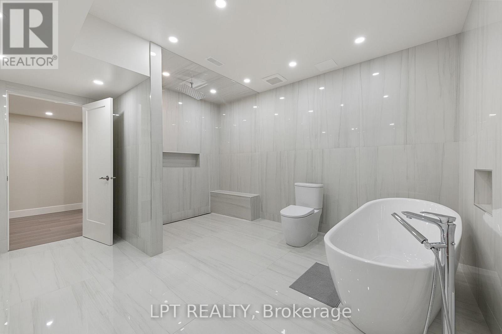 431 Lockmaster Crescent Property Photo 44