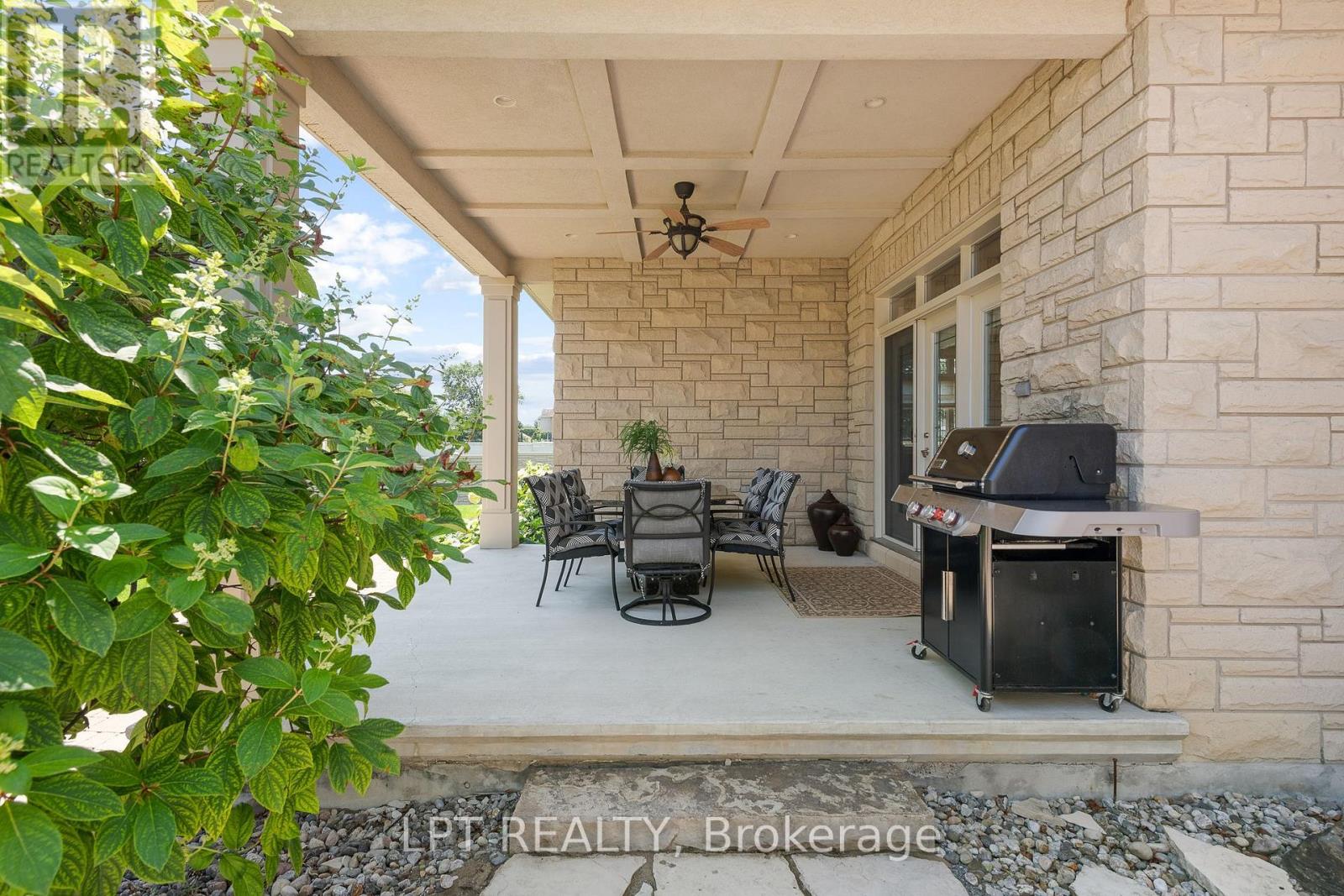 431 Lockmaster Crescent Property Photo 47