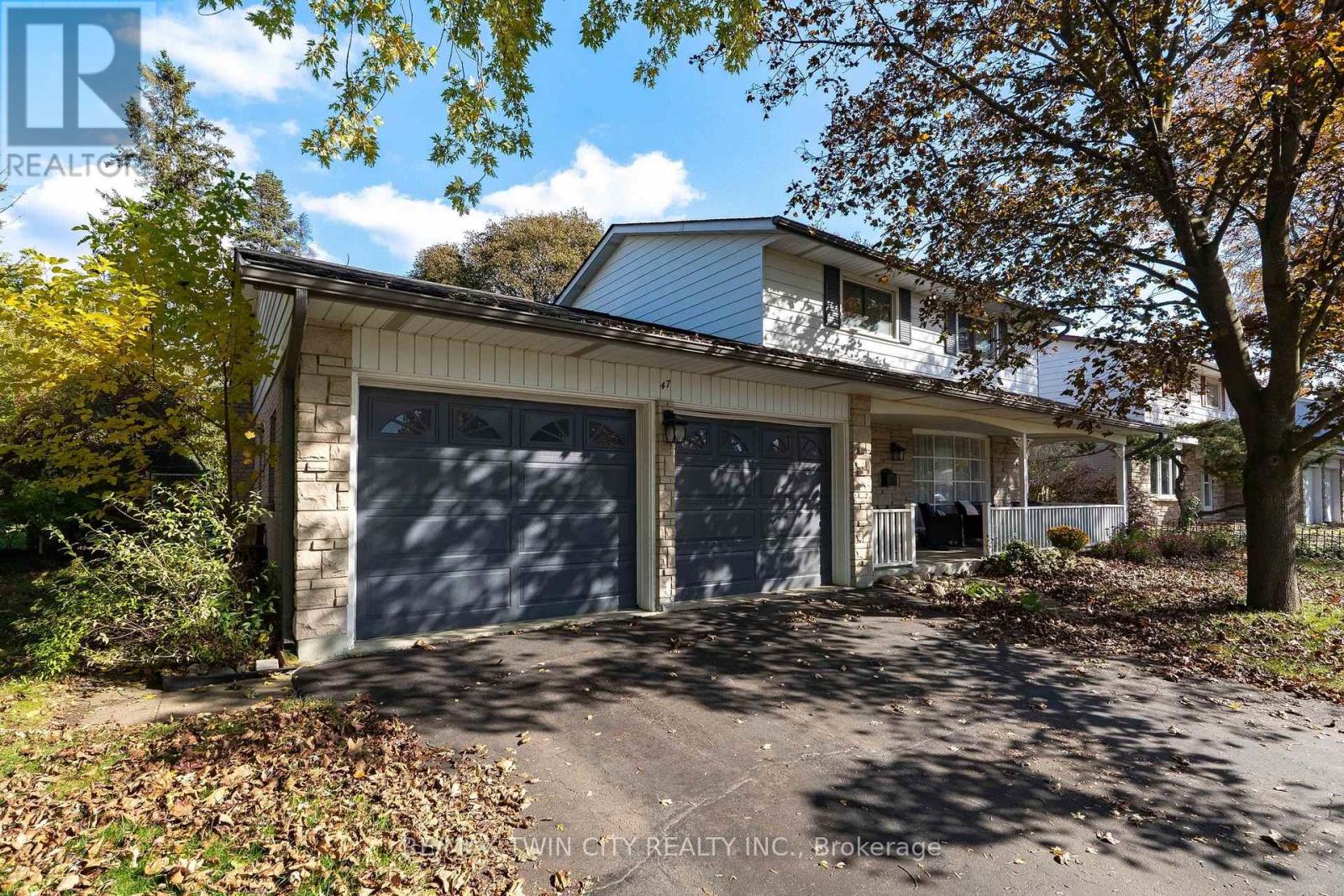 47 Eastwood Drive Property Photo 3