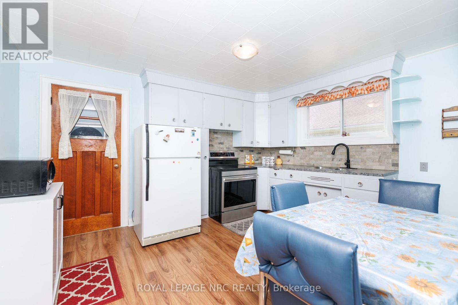 56 Beech Street Property Photo 11