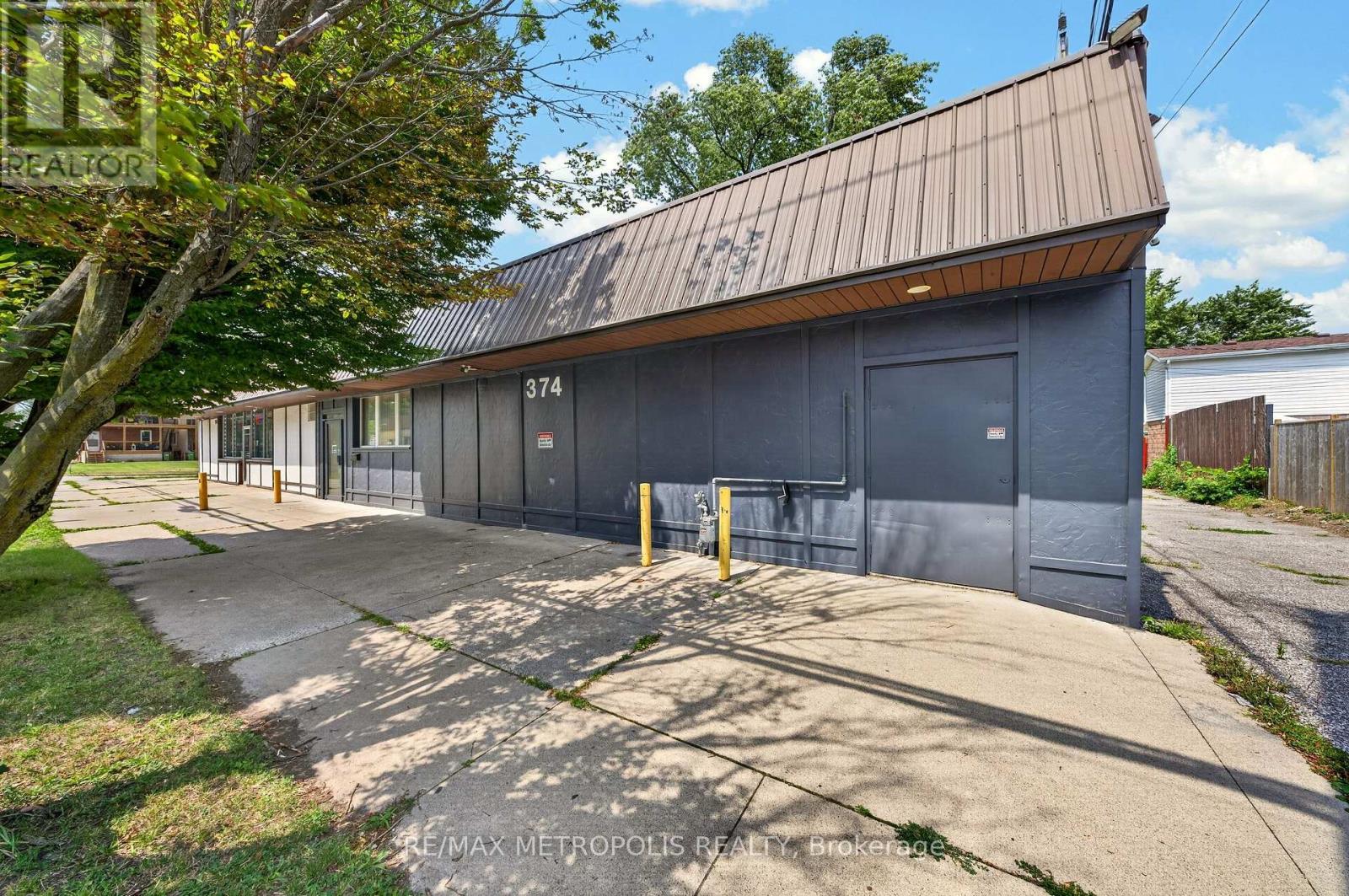 358-374 Shepherd Street W Property Photo 2