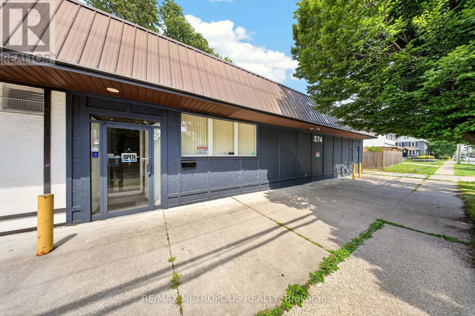 358-374 Shepherd Street W Property Photo 5