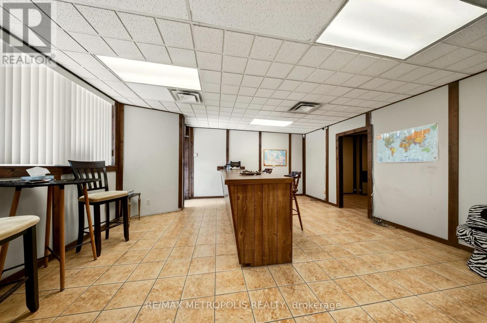 358-374 Shepherd Street W Property Photo 6