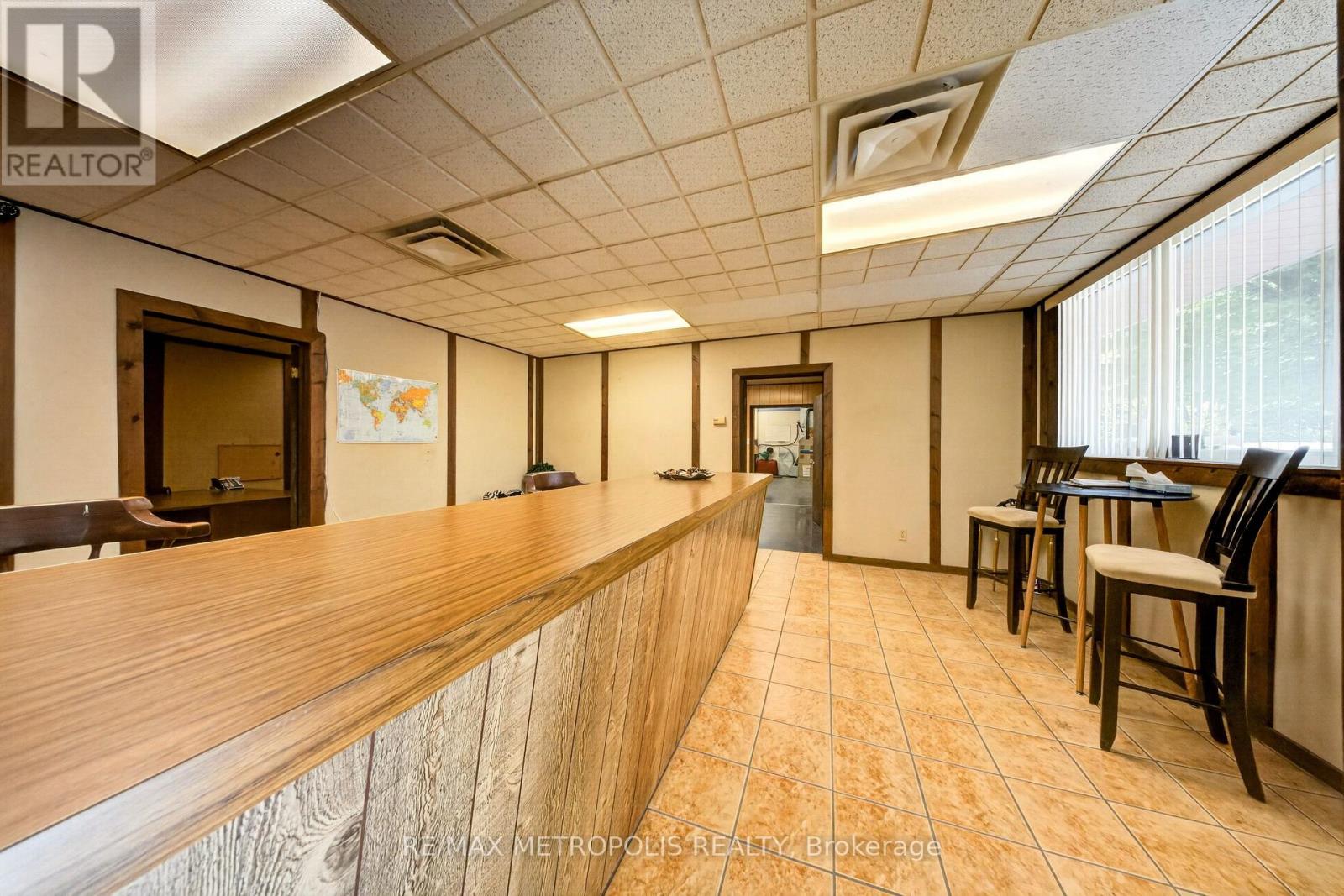 358-374 Shepherd Street W Property Photo 9
