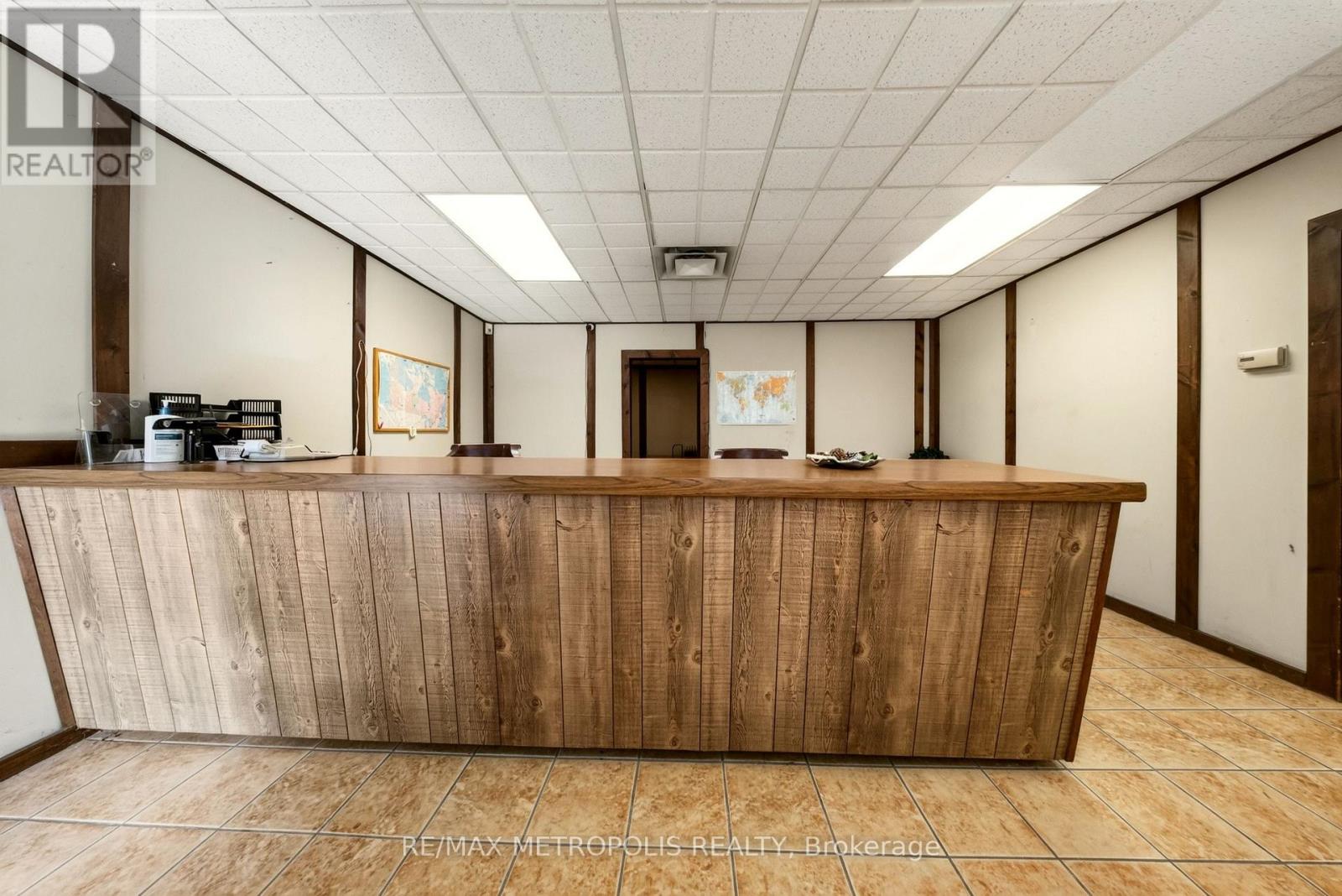 358-374 Shepherd Street W Property Photo 10