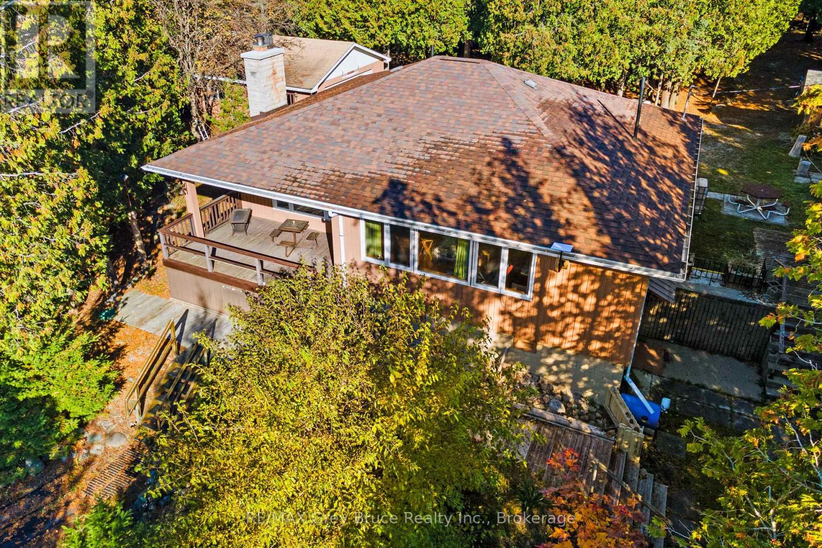 948 Dorcas Bay Road Property Photo 3