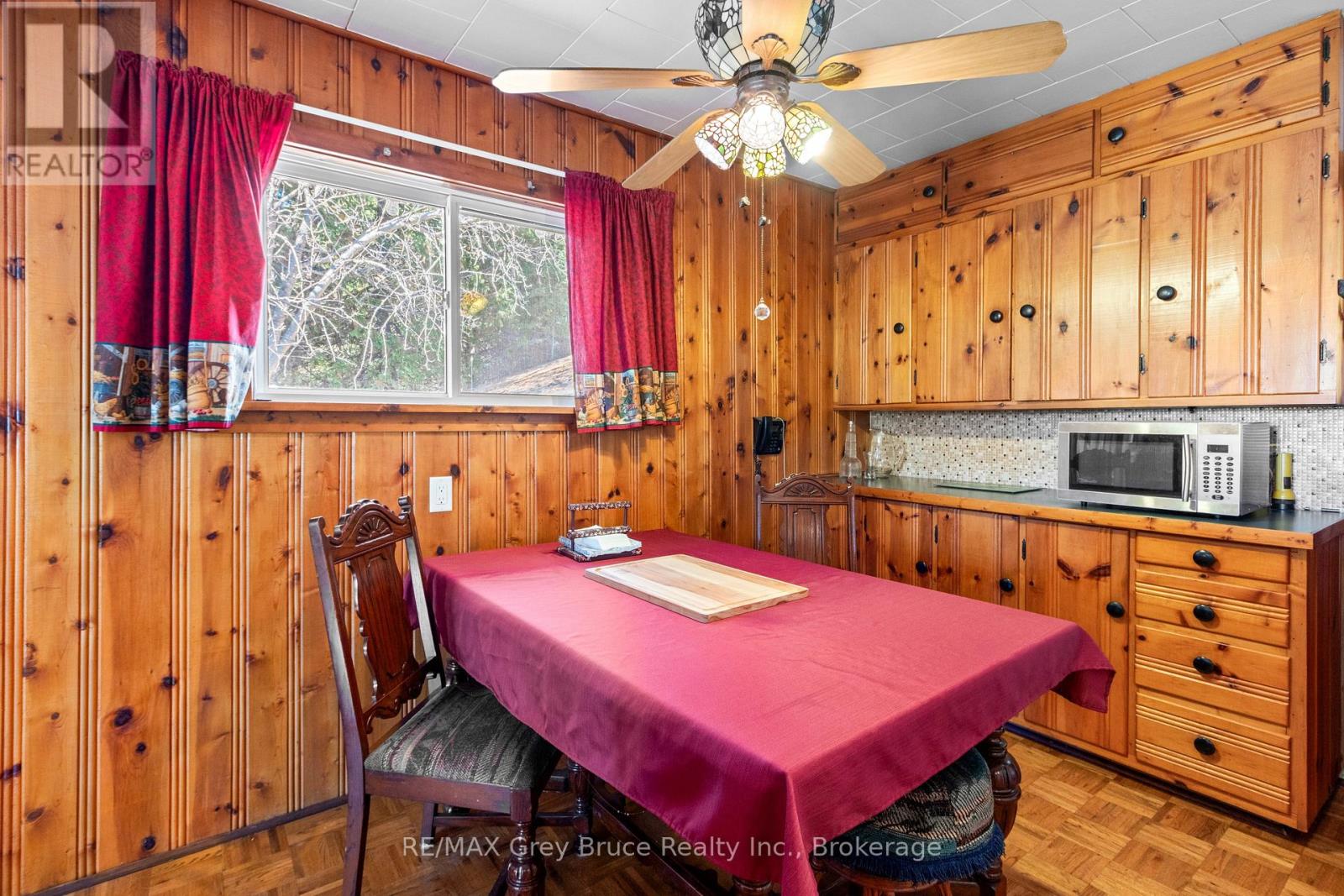 948 Dorcas Bay Road Property Photo 11