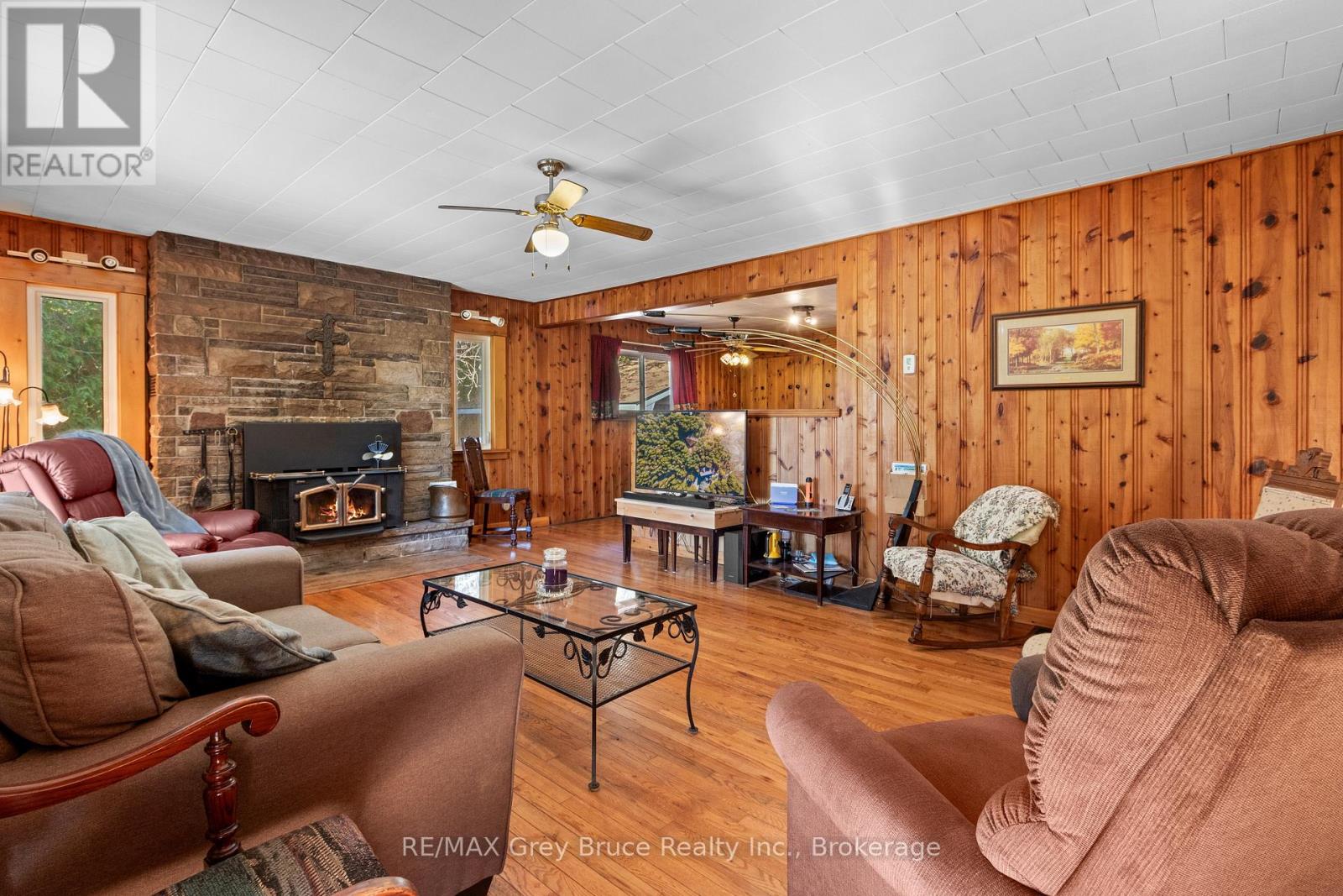 948 Dorcas Bay Road Property Photo 14