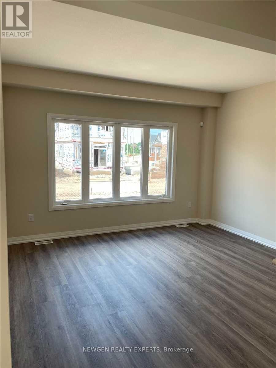 9255 White Oak Avenue Property Photo 4