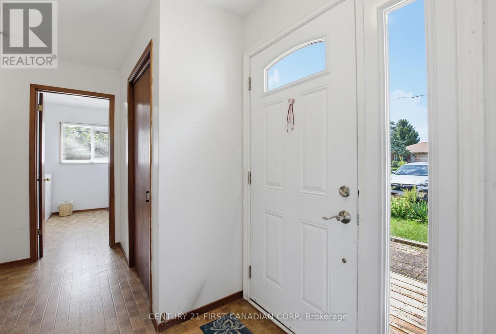 444 Forest Lawn Avenue Property Photo 12
