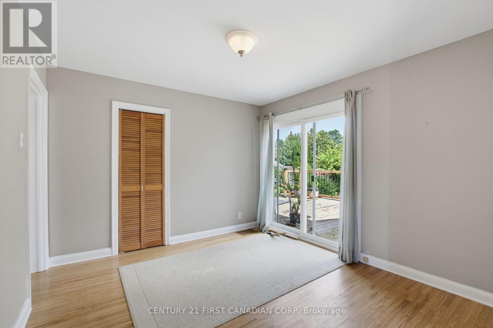 444 Forest Lawn Avenue Property Photo 18