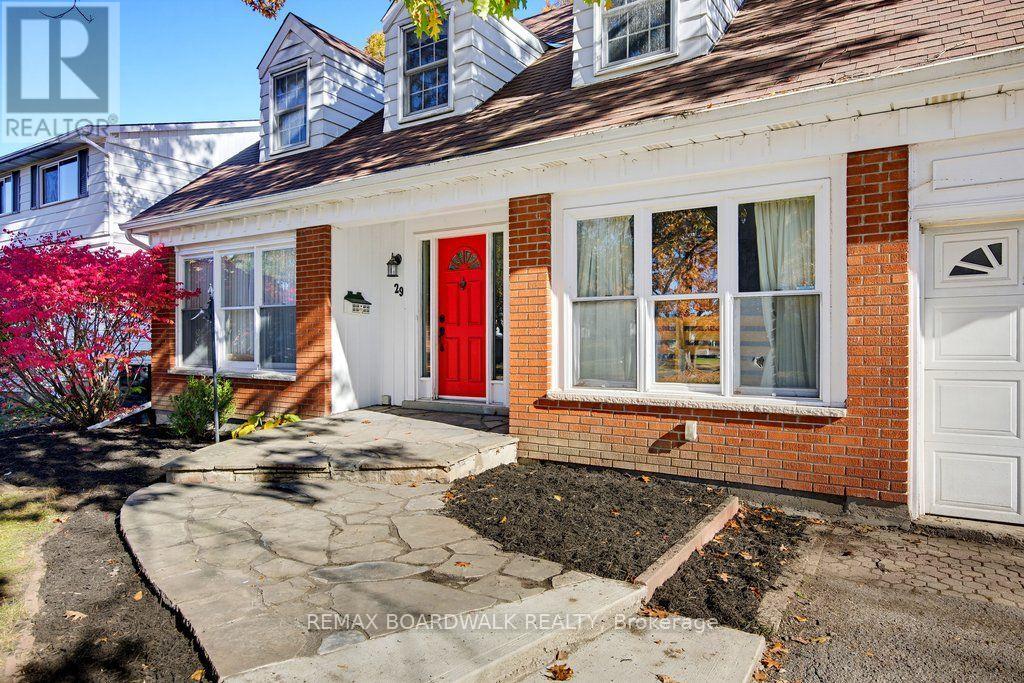 29 Southpark Drive Property Photo 3