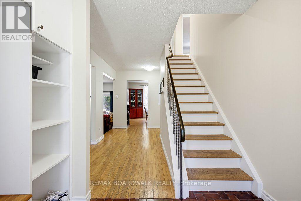 29 Southpark Drive Property Photo 6