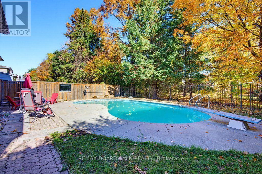 29 Southpark Drive Property Photo 37