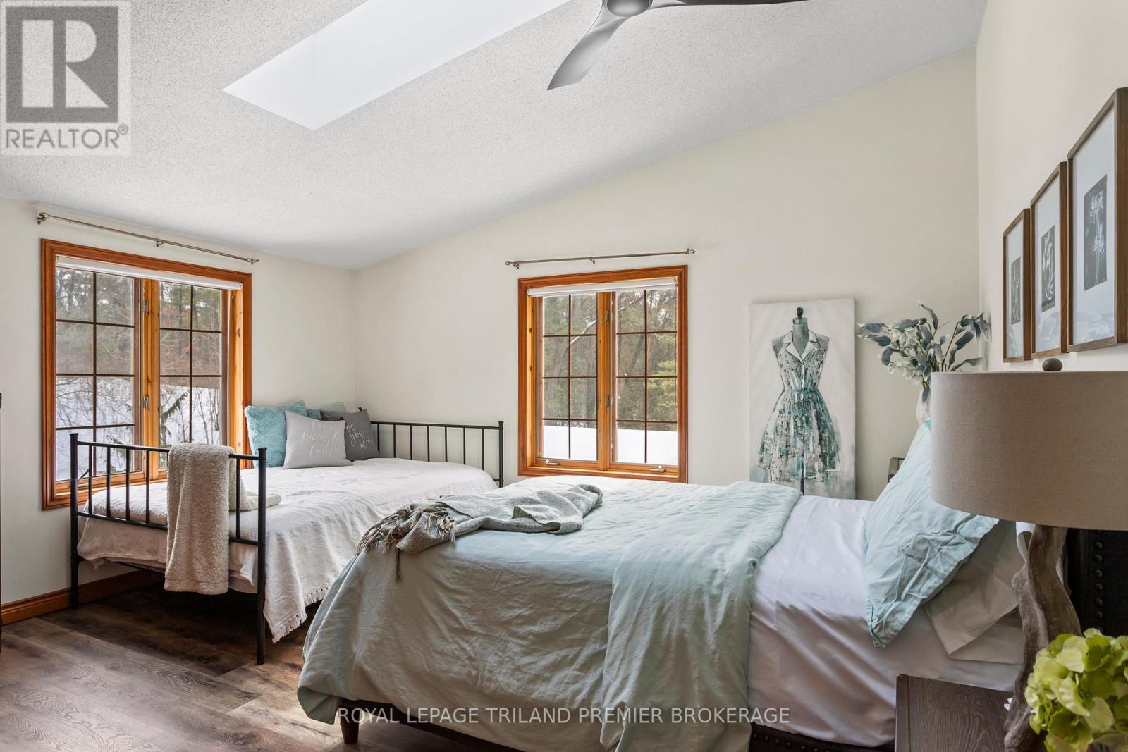 9936 Ontario Street Property Photo 28