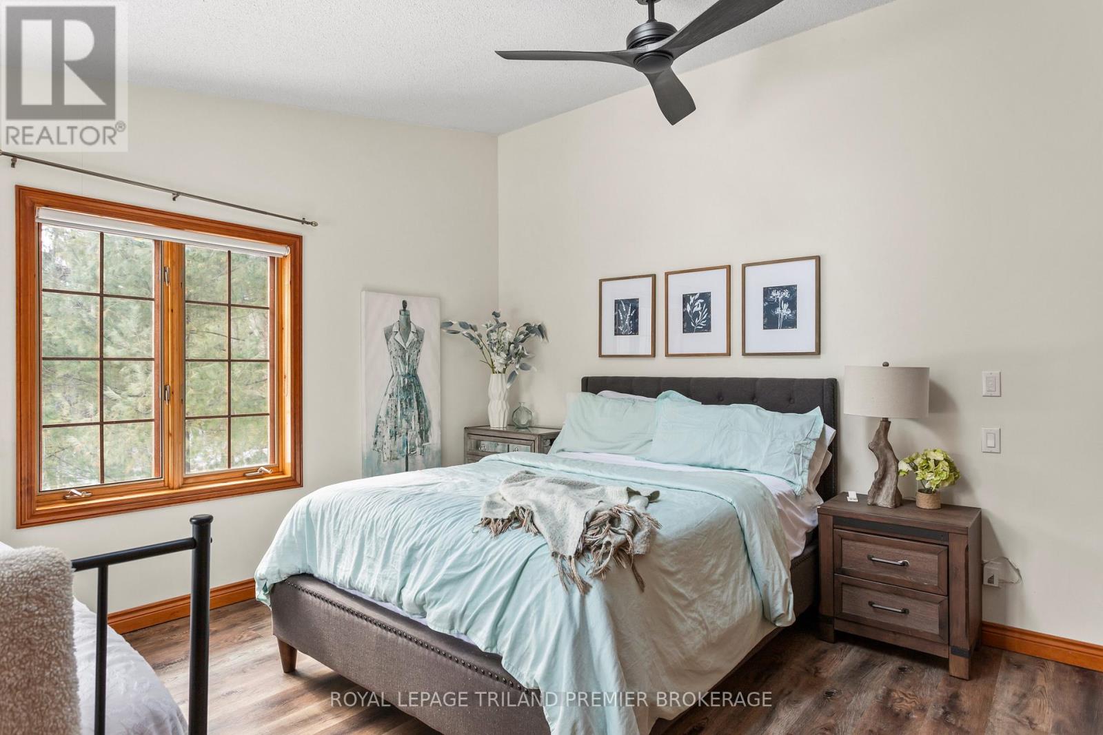 9936 Ontario Street Property Photo 29