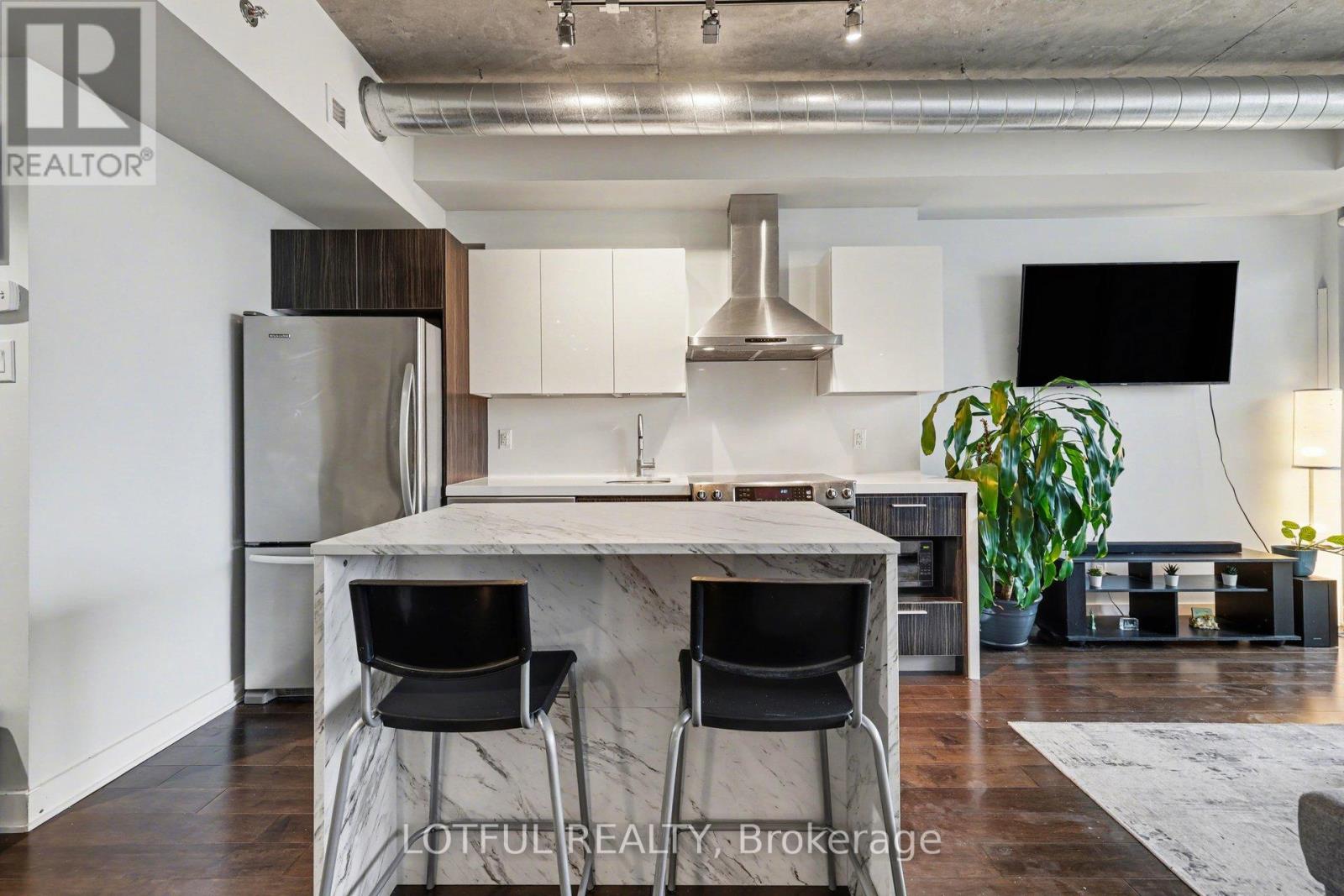 544 - 340 Mcleod Street Property Photo 11