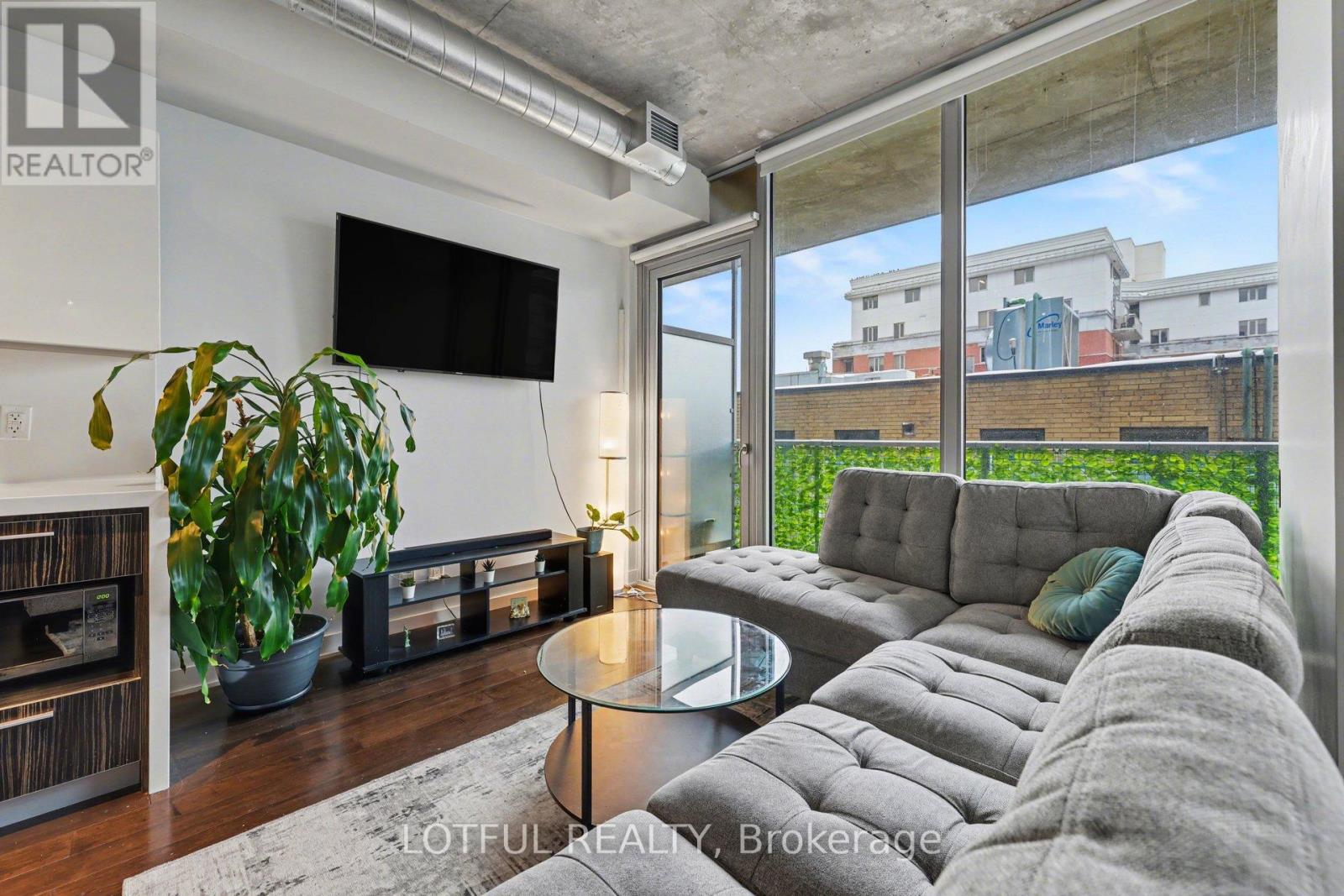 544 - 340 Mcleod Street Property Photo 15
