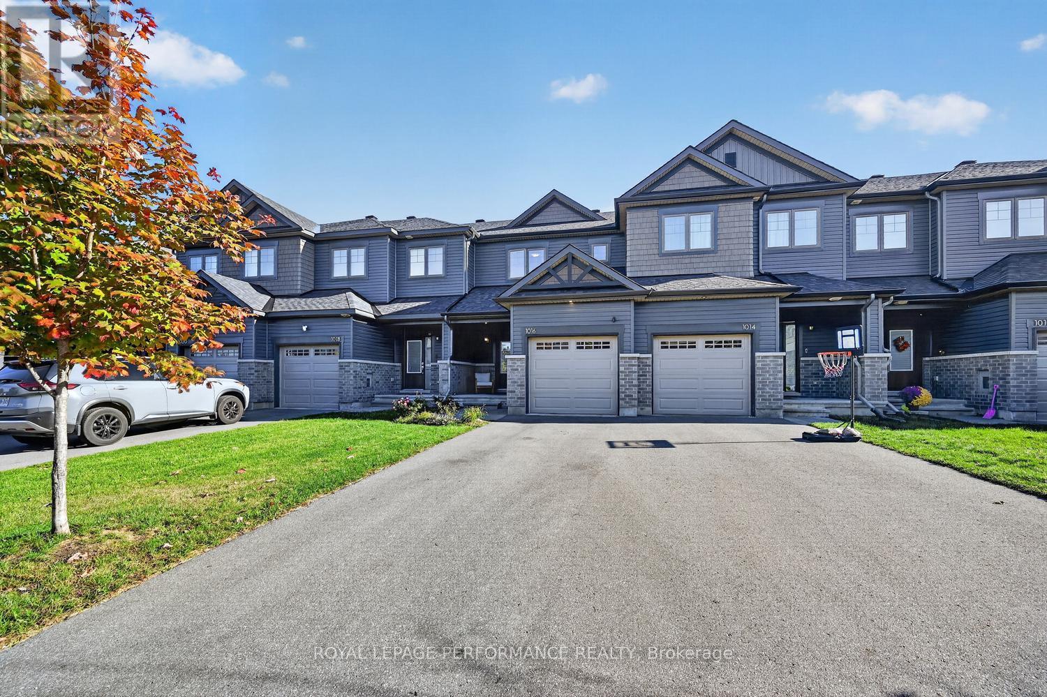 1016 Kijik Crescent Property Photo 2