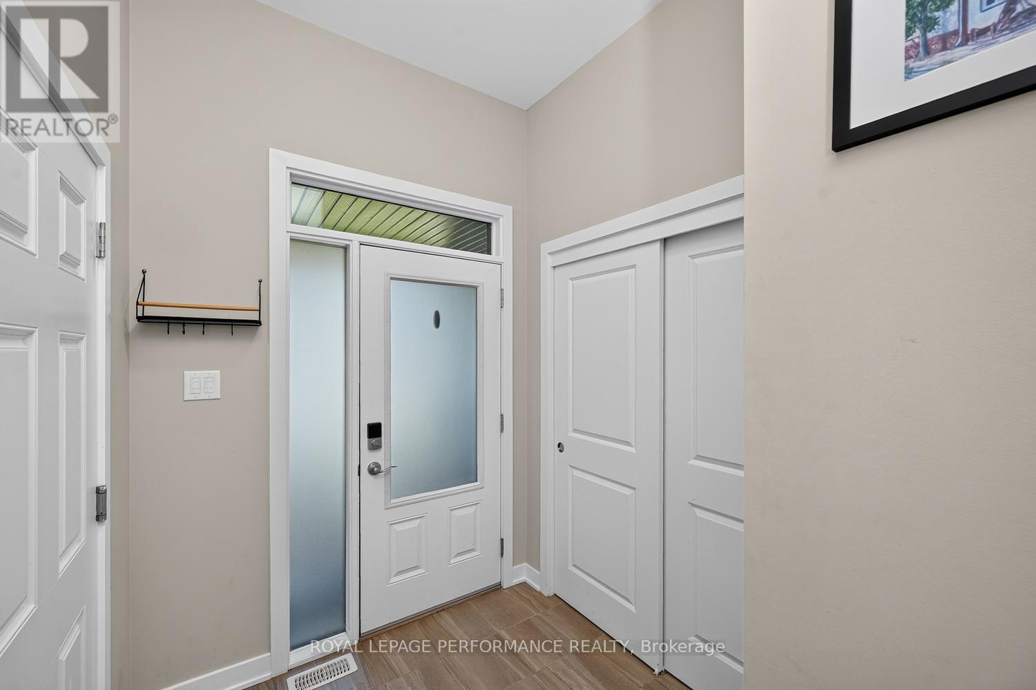 1016 Kijik Crescent Property Photo 5