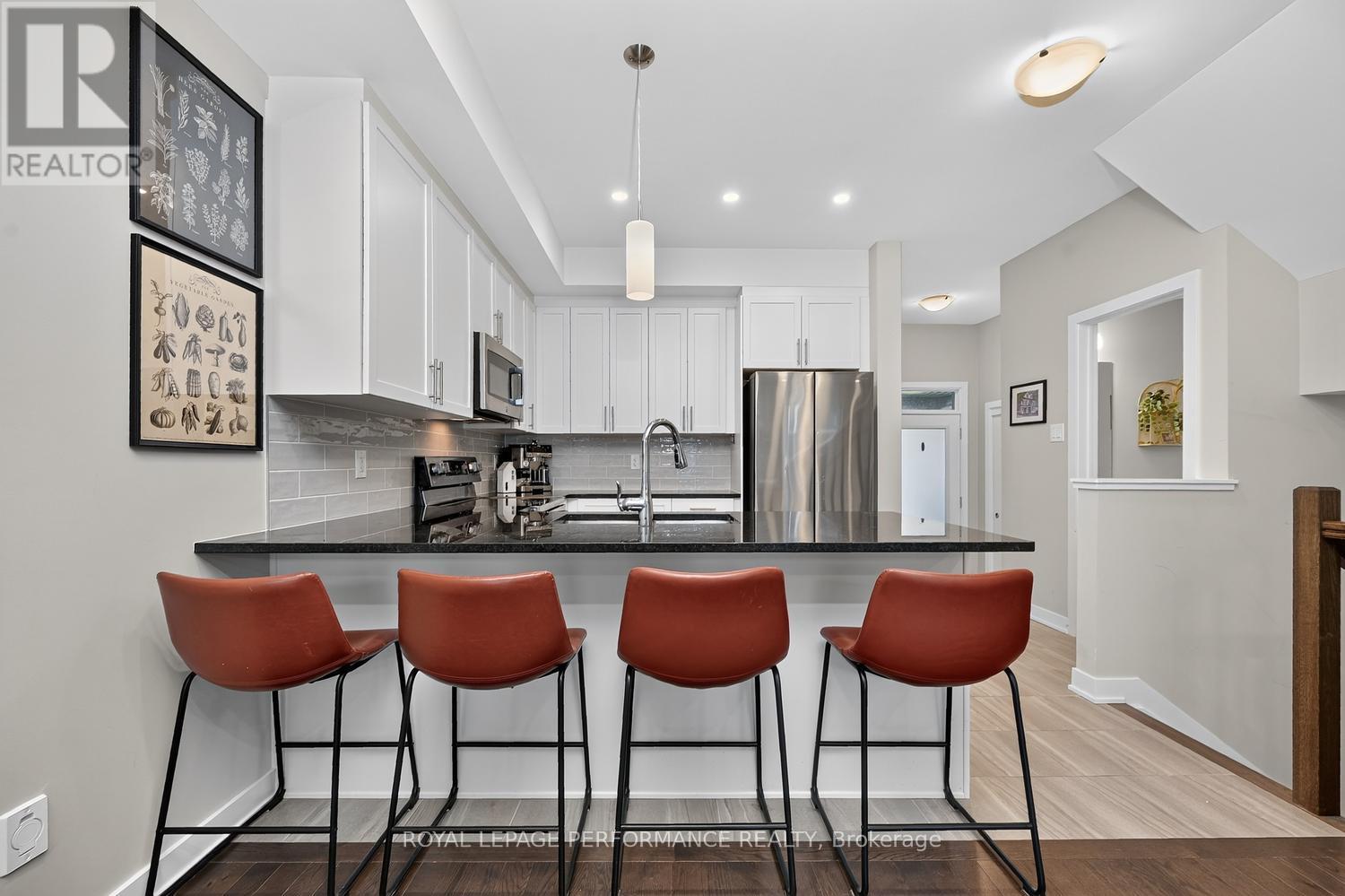 1016 Kijik Crescent Property Photo 15