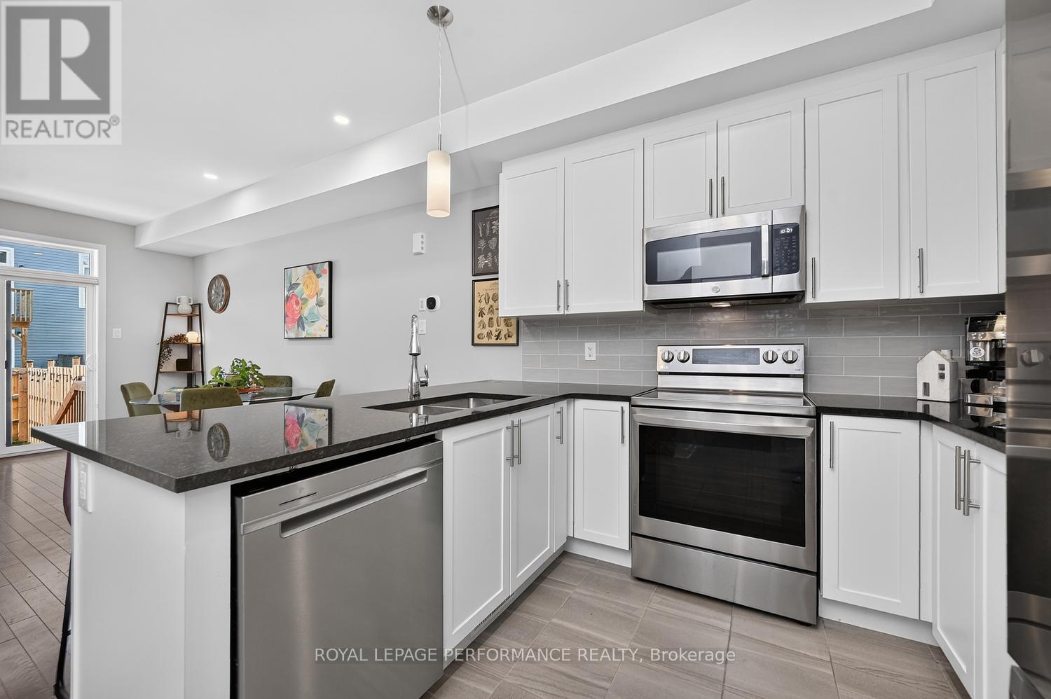 1016 Kijik Crescent Property Photo 18