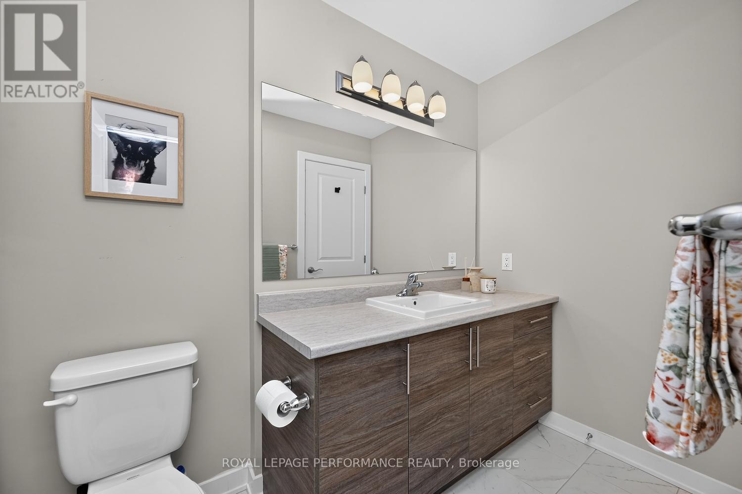 1016 Kijik Crescent Property Photo 23