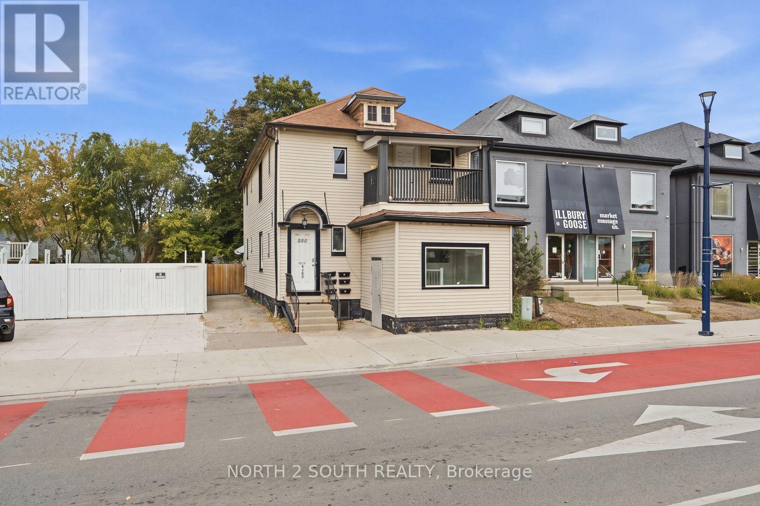 880 Dundas Street E Property Photo 1