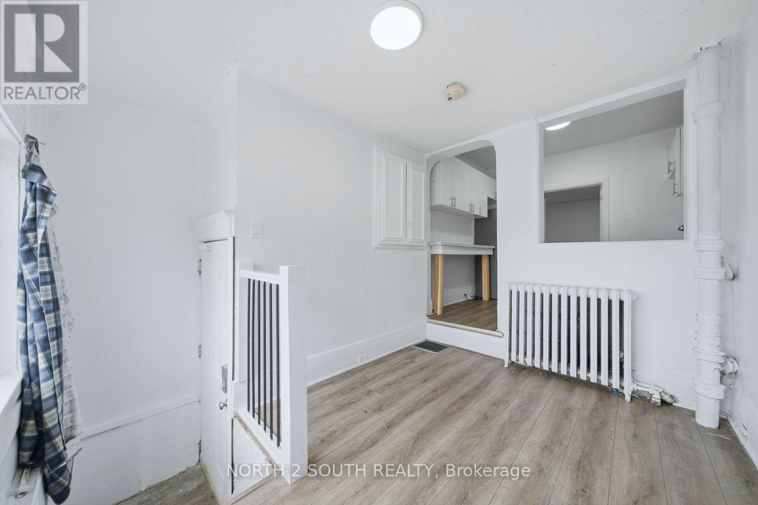 880 Dundas Street E Property Photo 2