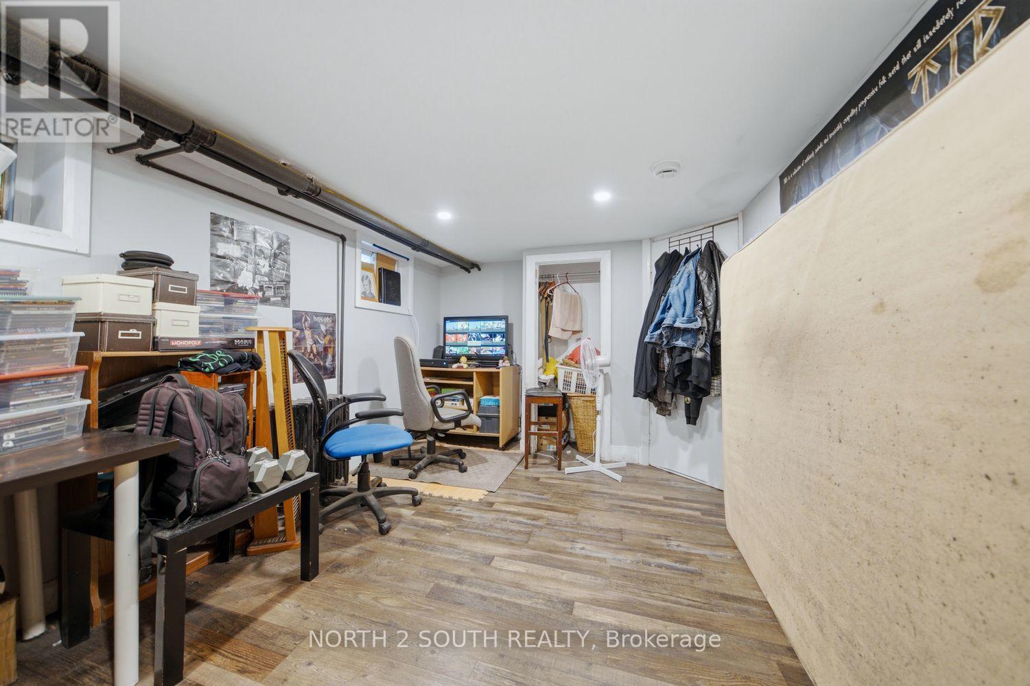880 Dundas Street E Property Photo 46