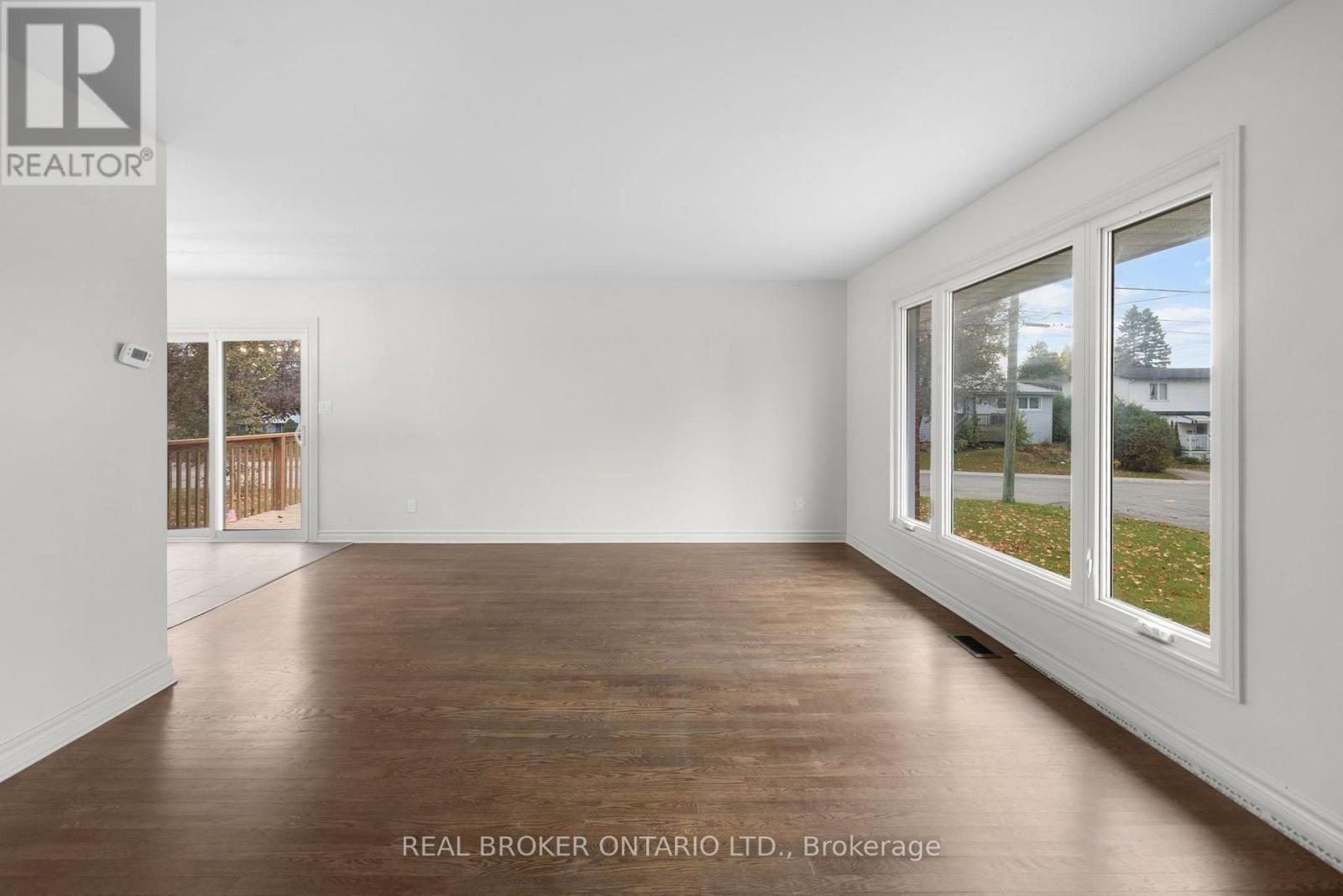199 Andrews Avenue Property Photo 8