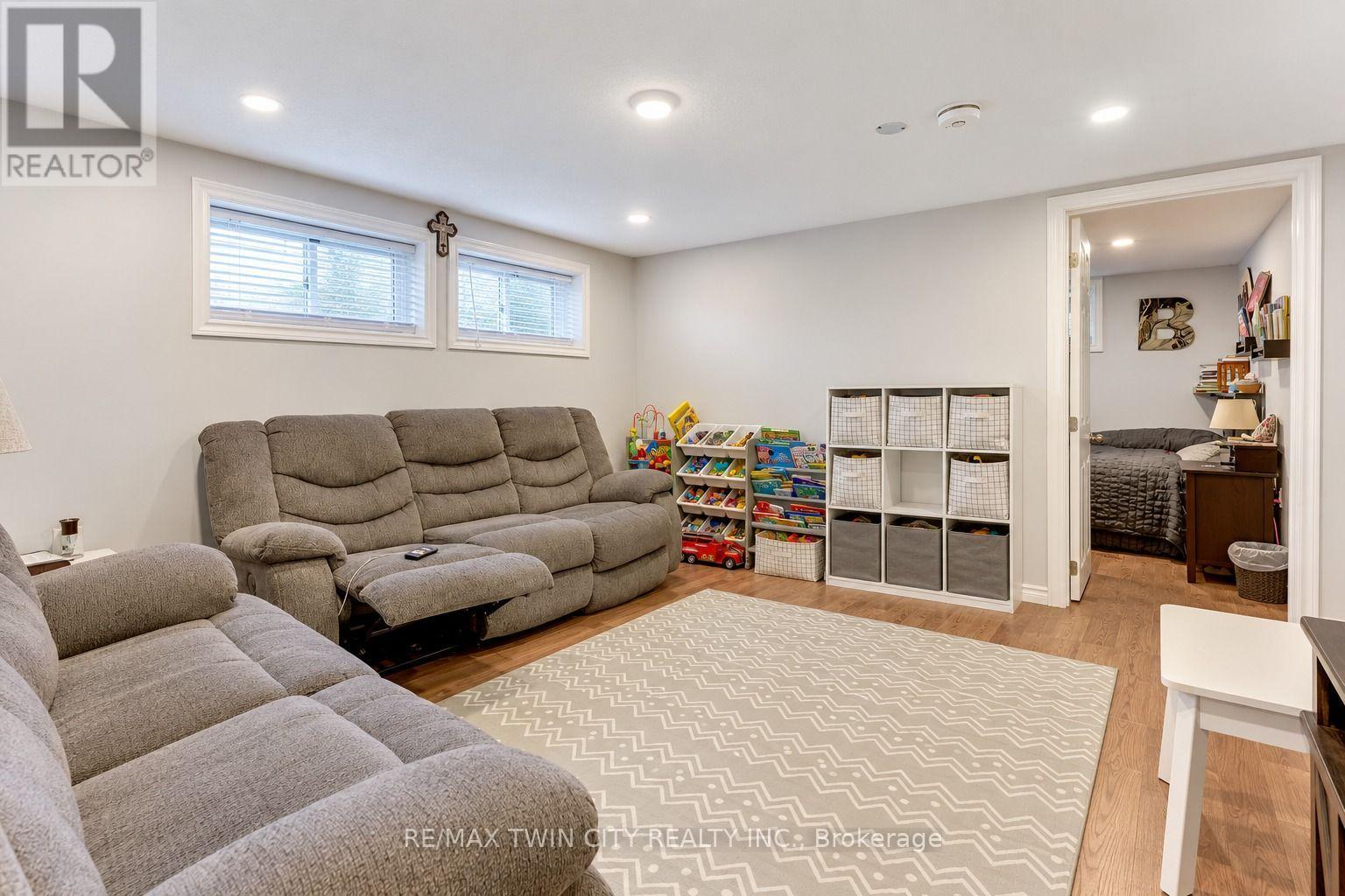 169 Bruce Street Property Photo 28