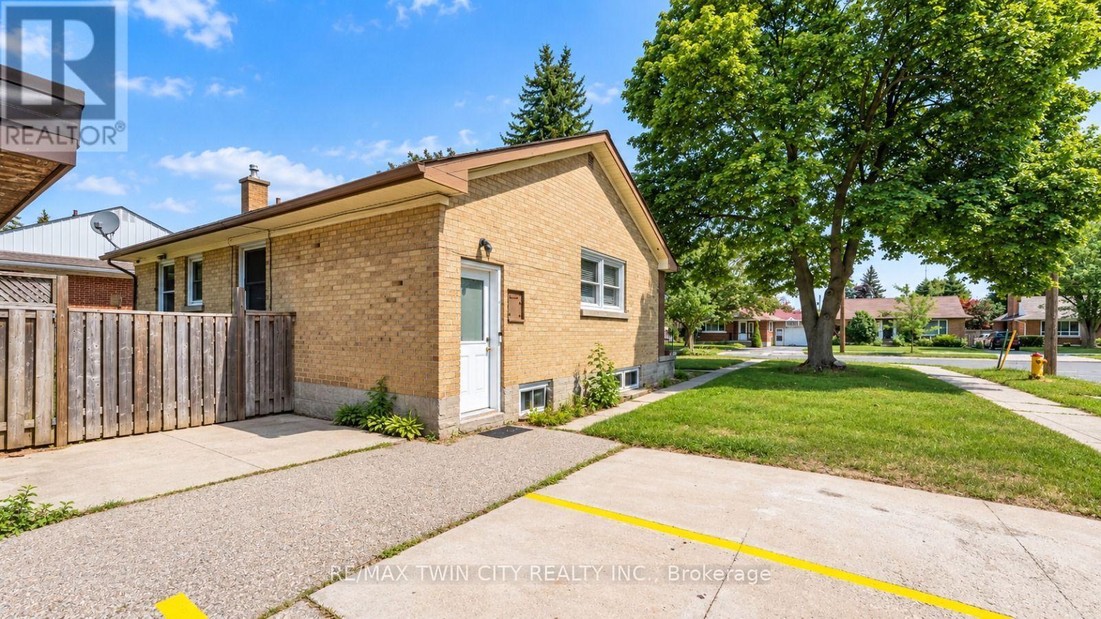 169 Bruce Street Property Photo 39