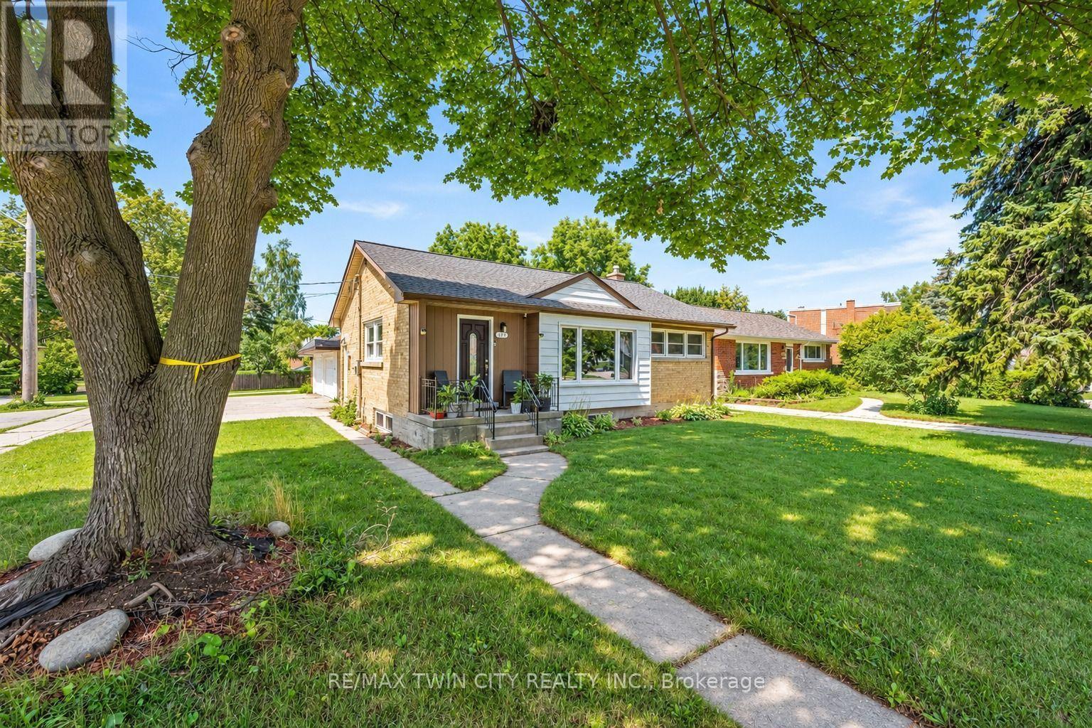 169 Bruce Street Property Photo 43