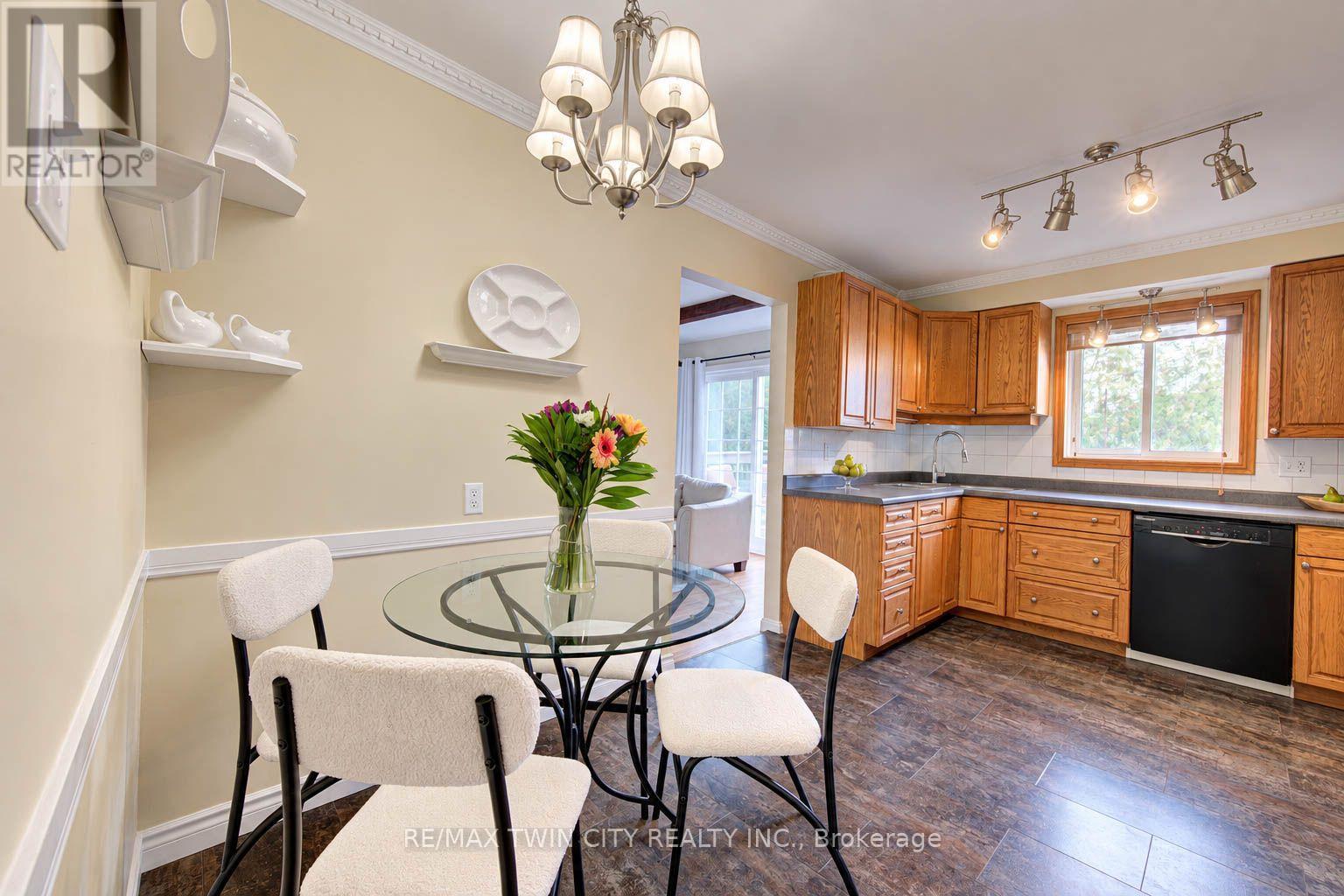 63 Winding Way Property Photo 13