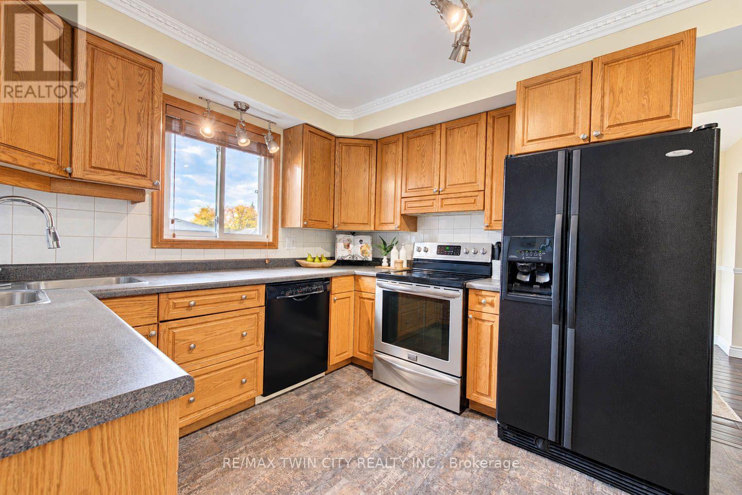 63 Winding Way Property Photo 15