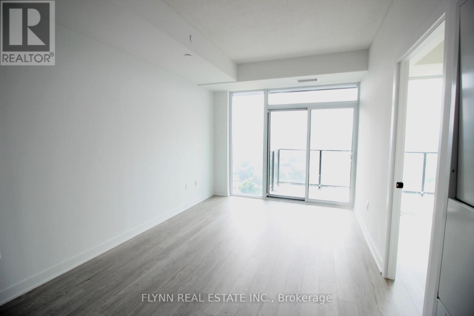 1518 - 2782 Barton Street E Property Photo 6