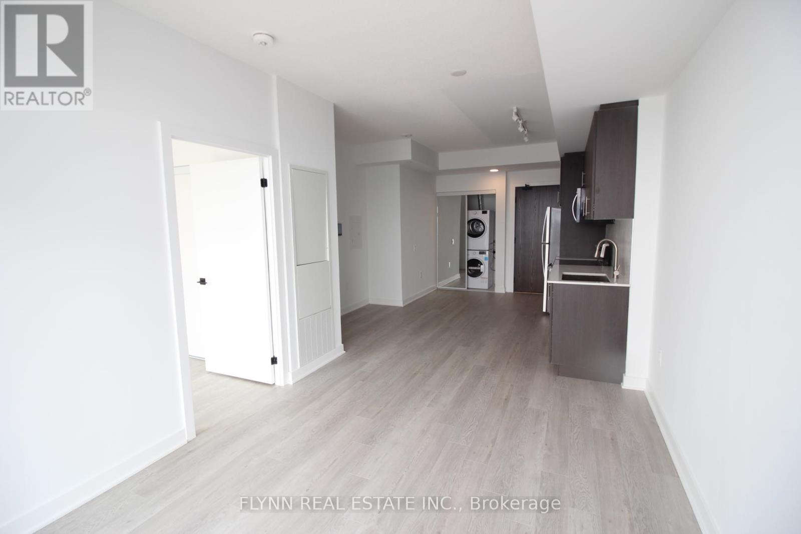 1518 - 2782 Barton Street E Property Photo 7