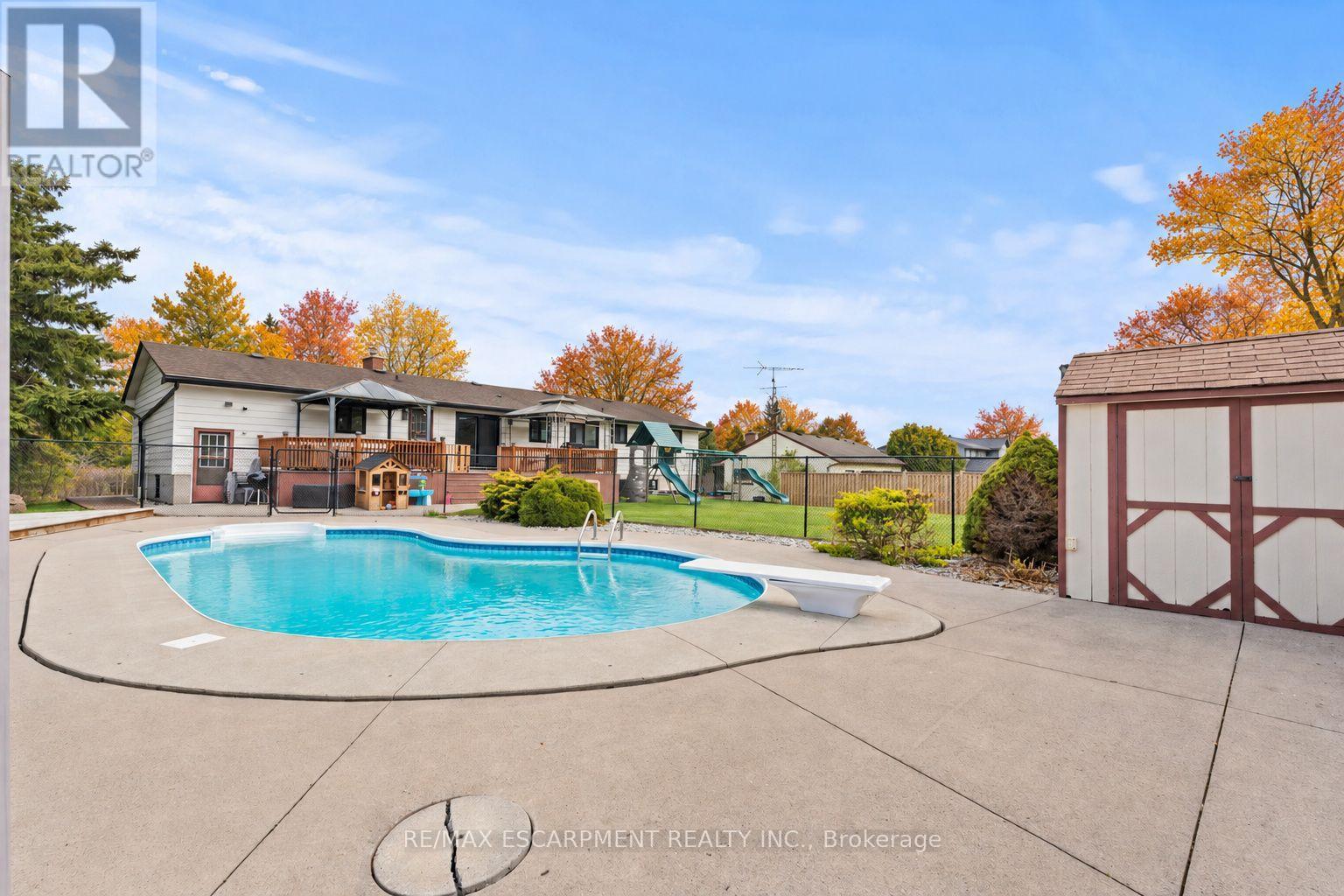 5090 Blackheath Road Property Photo 30