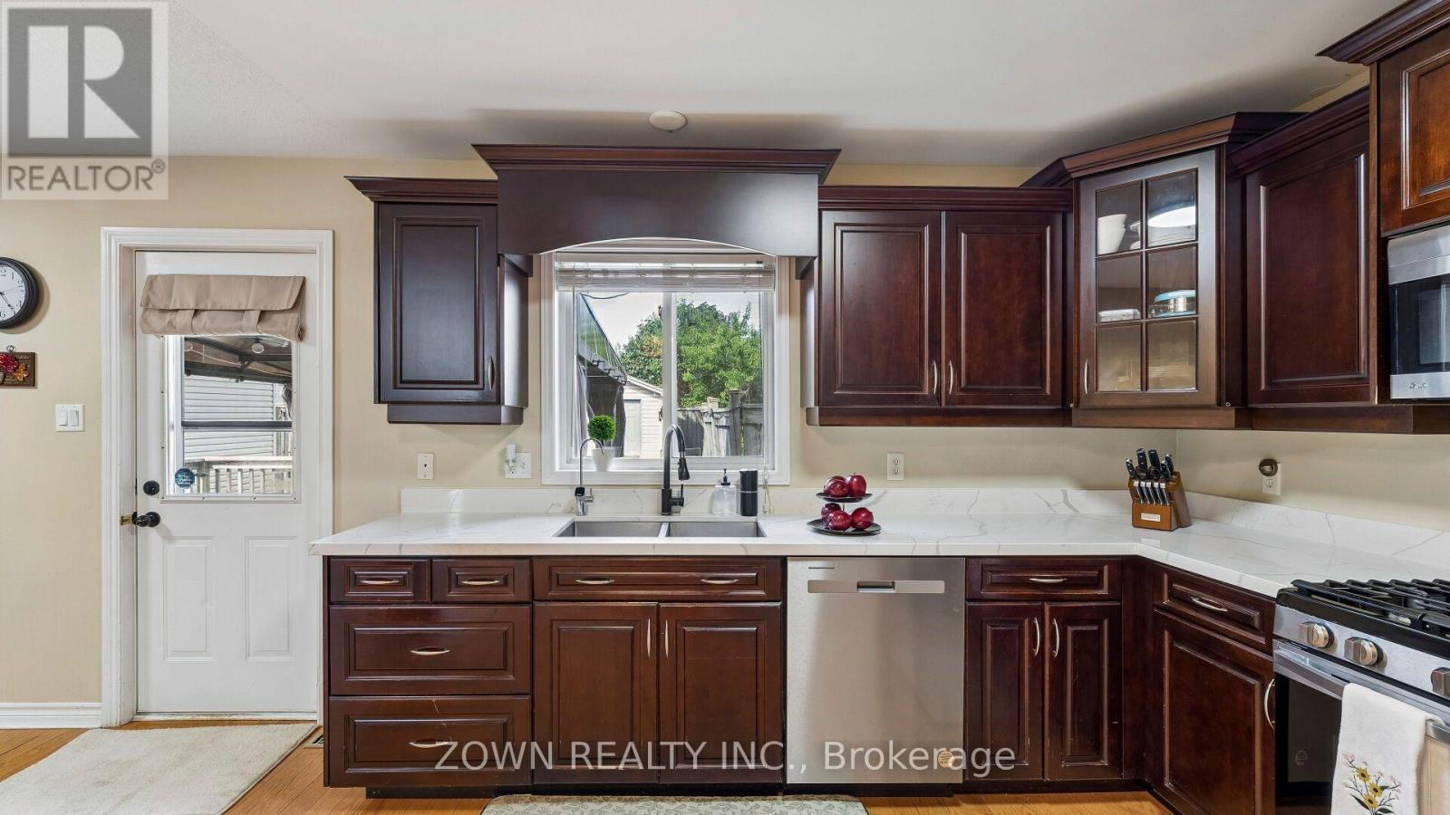 373 Seddon Road Property Photo 14