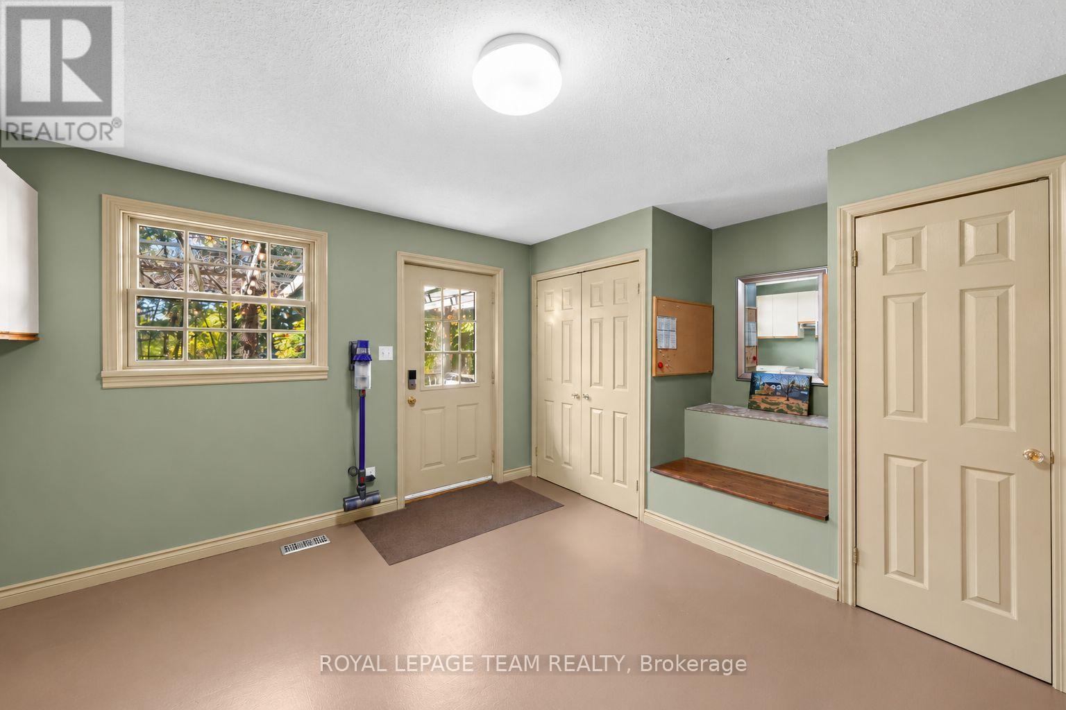 5532 Whitewood Avenue Property Photo 24