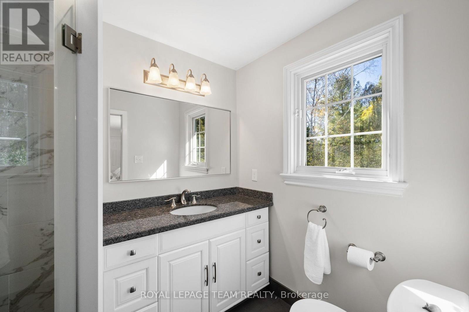 5532 Whitewood Avenue Property Photo 28