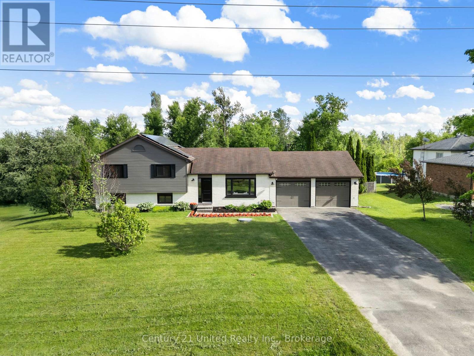 1427 Stewart Line Property Photo 1