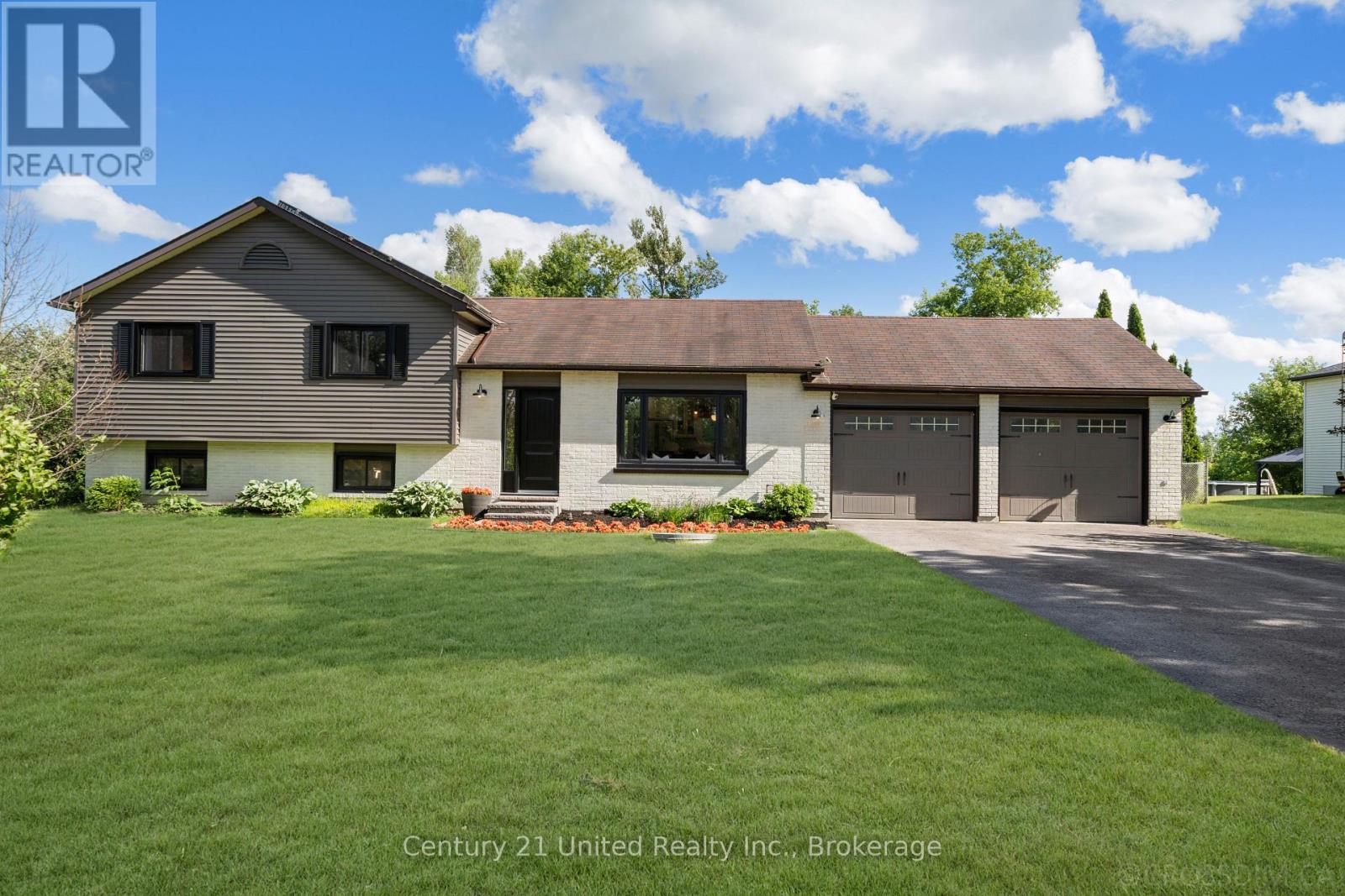1427 Stewart Line Property Photo 4