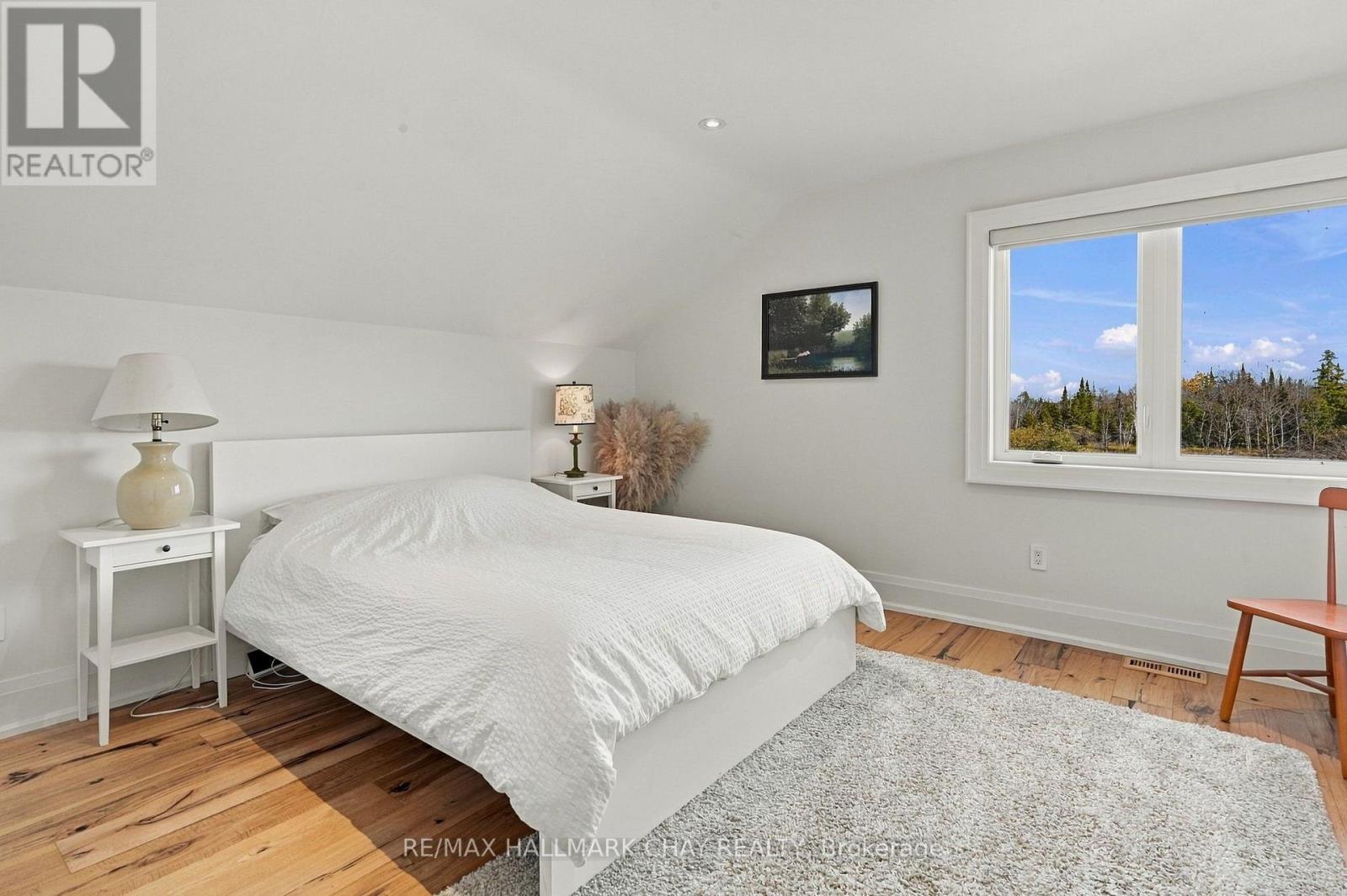 667312 20th Side Road Property Photo 33