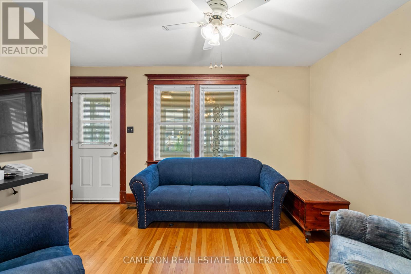 23-23a William Street Property Photo 6