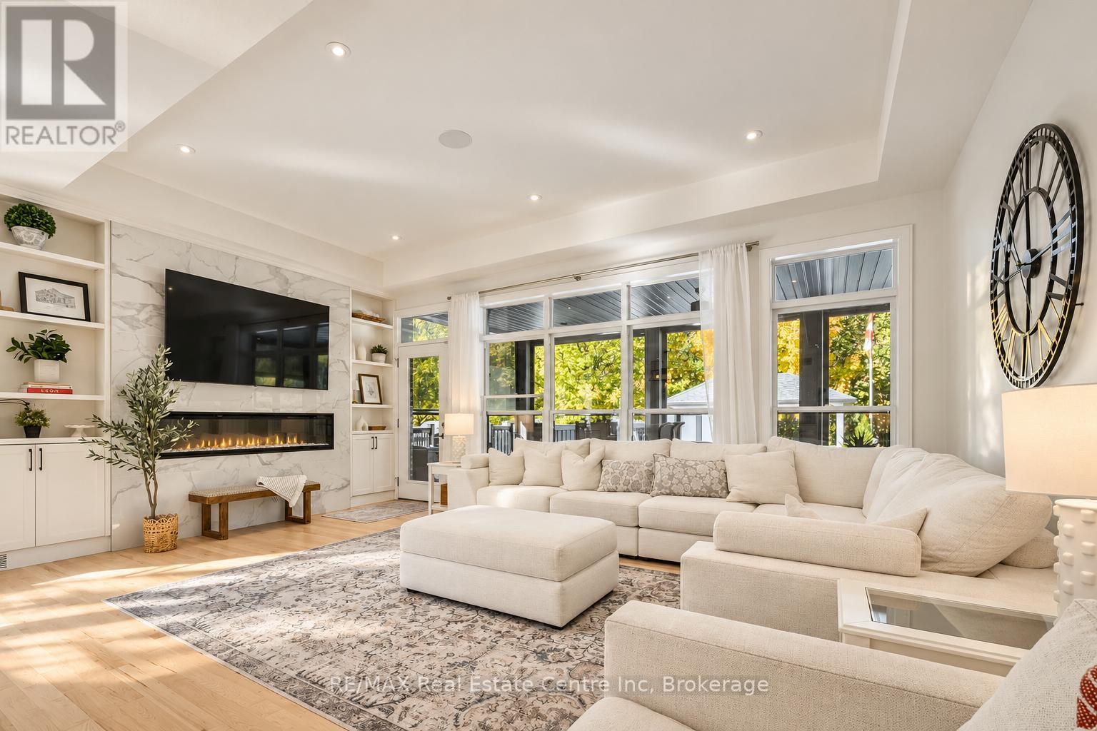 66 Waverley Drive Property Photo 4